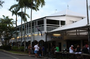 central_hotel_pt_douglas